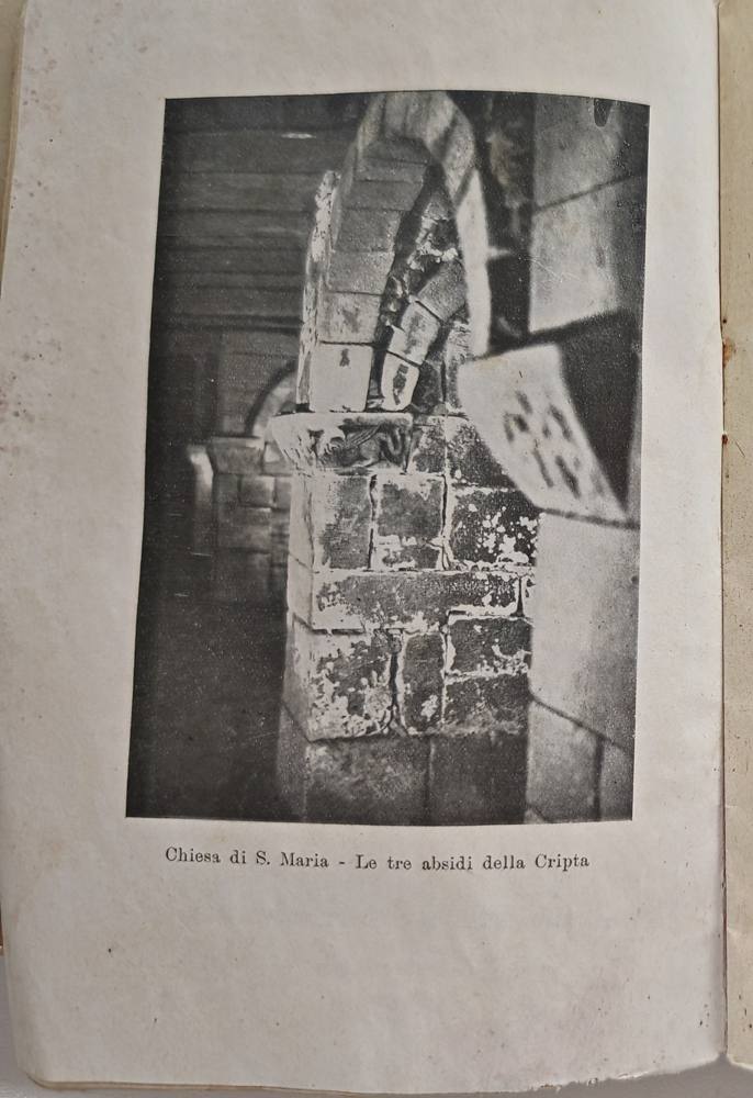 Chiesa di S. Maria – Le tre absidi della Cripta