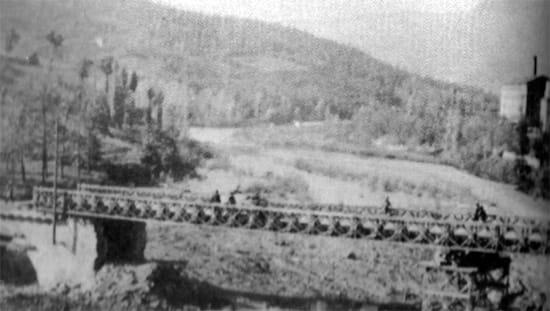 Il ponte di Riola riadattato dagli Alleati dopo il bombardamento