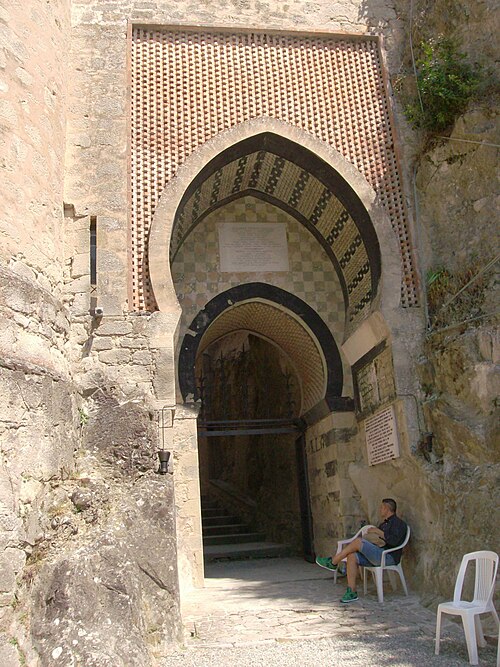 Ingresso della Rocchetta Mattei